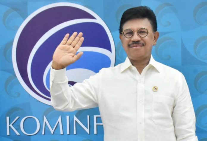 Caption foto: Menteri Kominfo RI, Johnny G. Plate dalam tayangan video dari ruang serbaguna Kementerian Kominfo, Jakarta Kamis (23/07/2020)