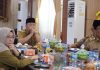 Caption foto: Gubernur Bengkulu Rohidin Mersyah saat mengikuti Rapat Koordinasi Pusat dan Daerah tentang Percepatan Penggunaan Produk Dalam Negeri (Foto/dok)