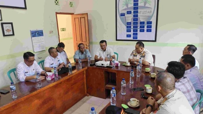 Caption foto: Bupati Bengkulu Selatan H. Rifai Tajuddin sidak 2 pabrik sawit Rabu, 03 Juni 2026 (Foto/dok: infonegeri)