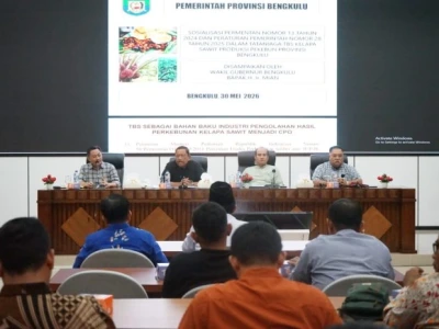 Caption foto: Bupati BS H. Rifai Tajudin saat menghadiri Sosialisasi Peraturan Menteri Pertanian Nomor 13 Tahun 2024 dan Peraturan Pemerintah Nomor 28 Tahun 2025 (Foto/dok: Info Negeri)