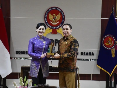 KPPU dan OJK Perkuat Sinergi Menjaga Persaingan Usaha yang Sehat di Sektor Jasa Keuangan